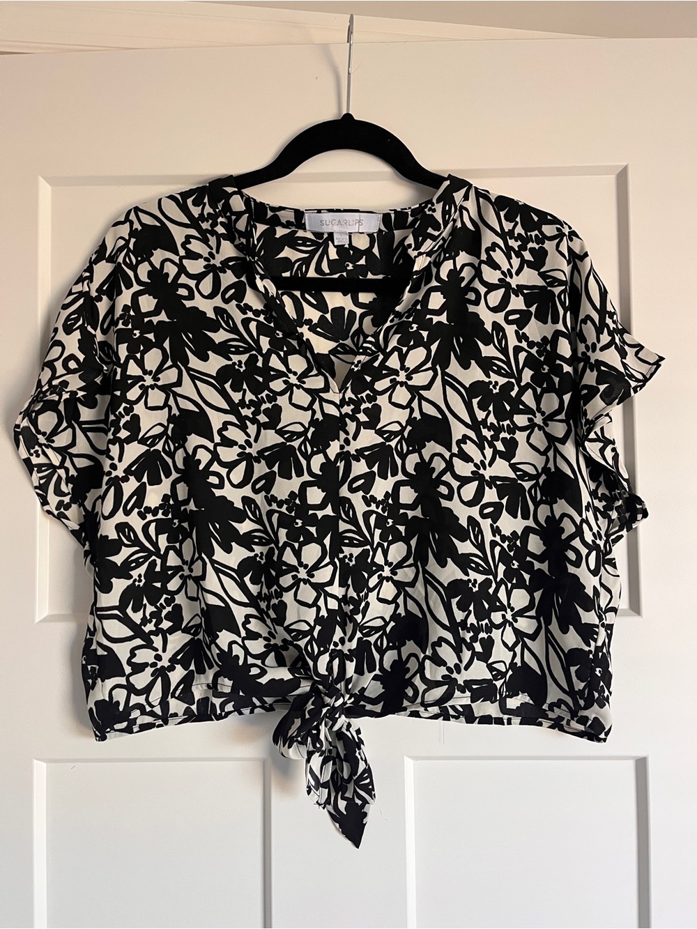 Sugarlips Black & White Floral Tie-Front Blouse